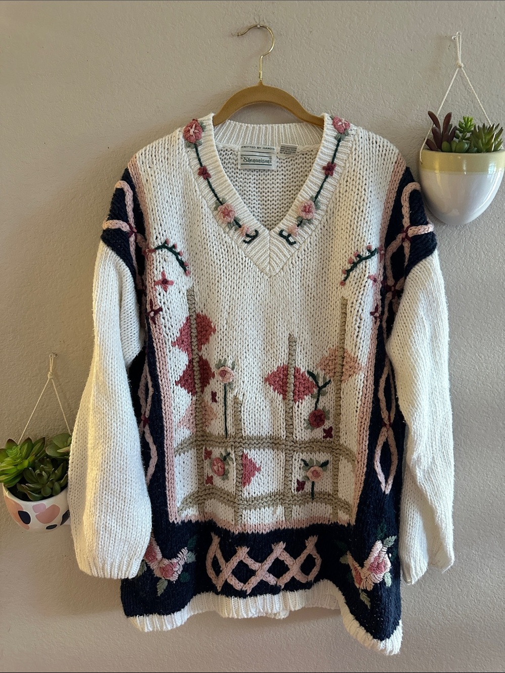 Vintage Oversized Hand Knit Floral Cottagecore Sweater 80s 90s Large